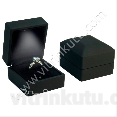 Işıklı Tektaş Yüzük Kutusu Mat 6x6,5 cm Rulo