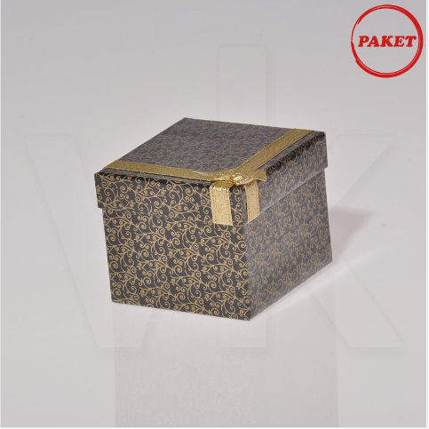 Kelepçe Saat Kutusu Karton Kurdeleli Derin 9x9 cm
