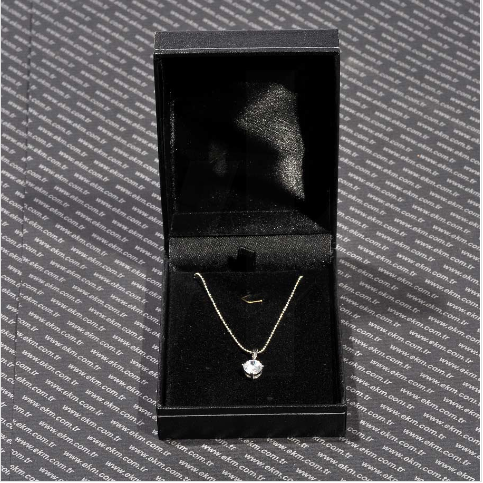 VitrinKutu - Kolye Takı Kutusu 7x10 cm Siyah Kartier Yaldız İşlemeli