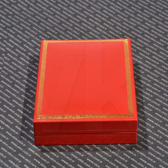 Tırnaklı Kolye Kutusu 10x14 cm Kartier Yaldız İşlemeli Kırmızı - Thumbnail