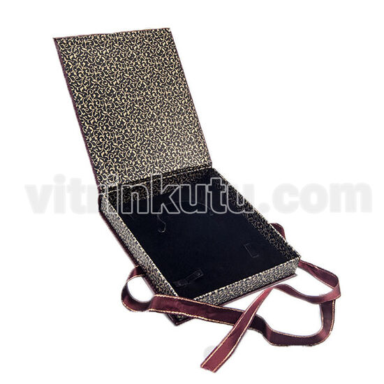 Set Kutusu Kurdeleli 20x23