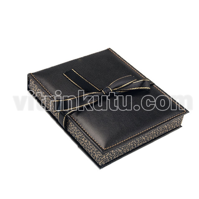 Set Kutusu Kurdeleli 20x23