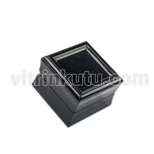 Yüzük Tektaş Kutusu Ahşap Üstü Kadife 7x7 Cm Cilalı
